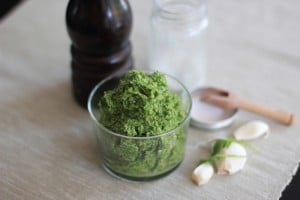 Pesto de roquette aux noix au Thermomix