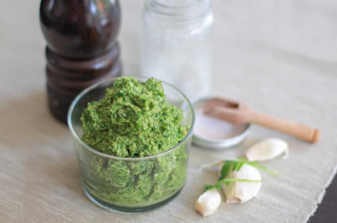 Pesto de roquette aux noix au Thermomix