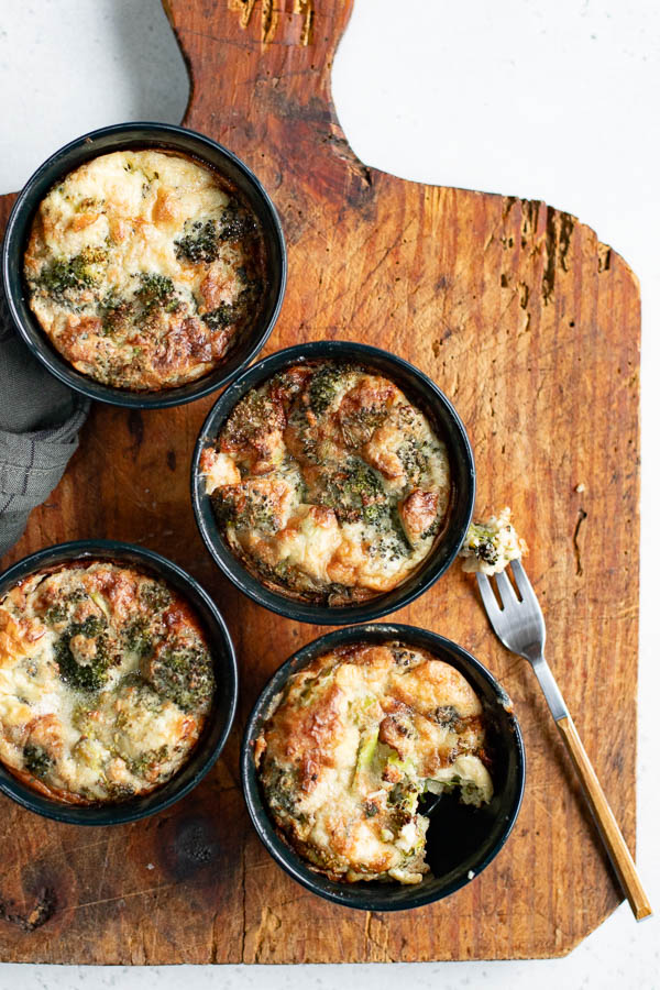 Soufflés express brocoli roquefort