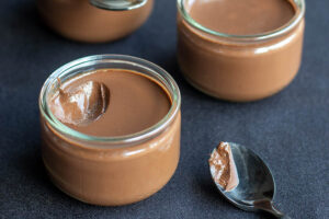 Petits pots de crème au chocolat vegan au Thermomix