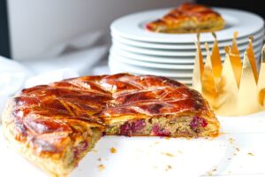 Recette Thermomix de galette des rois à la pistache et aux griottes