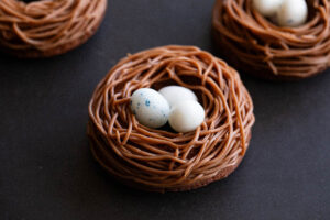 Gâteau nid de pâques au Thermomix choco praliné