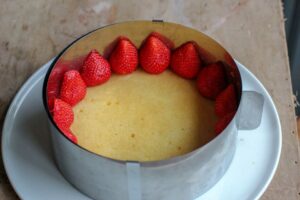 Disposition des fraises sur le contour du cercle du fraisier Thermomix