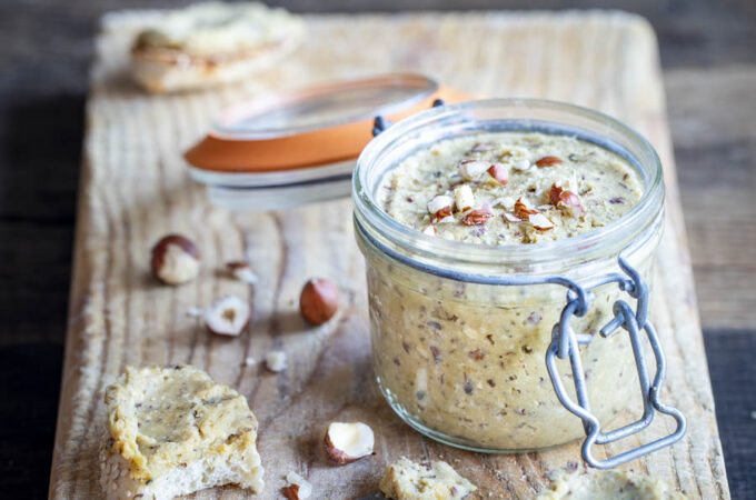 Pâté végétal au Thermomix aux noisettes et lentilles corail