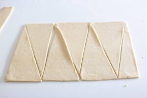 Découpage des triangles pour les croissants thermomix