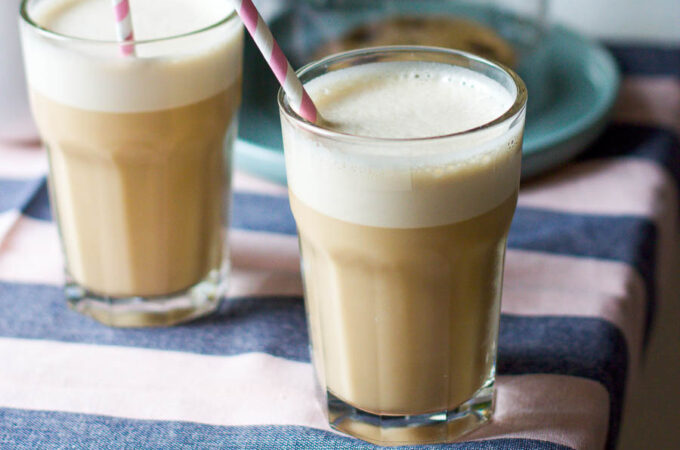 Café frappé au lait d'amande au Thermomix