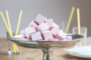 Guimauves roses à la framboise au Thermomix