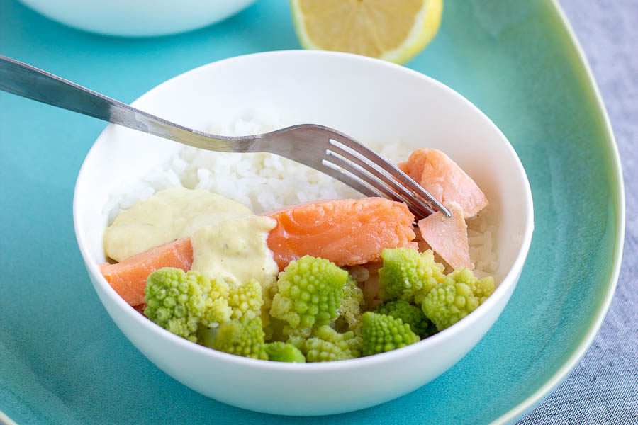 Pavé de saumon, chou romanesco, riz et fausse béarnaise au Thermomix