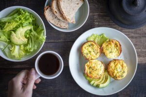 Mini quiches ou mini pies oeuf oignon bacon au Thermomix