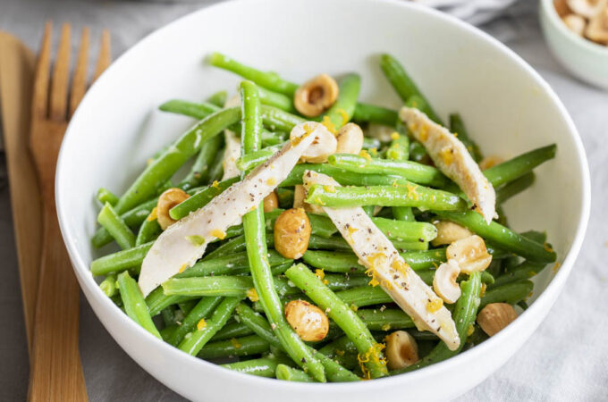 Salade de haricots verts au poulet et noisettes au Thermomix