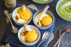 Oeuf cocotte à la tomate et velouté courgette basilic au Thermomix