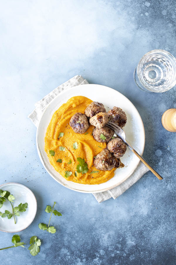 Boulettes de bœuf au cumin & purée de carotte à la coriandre au Thermomix