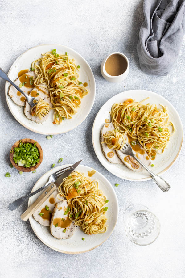 Rôti de porc et nouilles aux carottes, sauce miel-gingembre au Thermomix