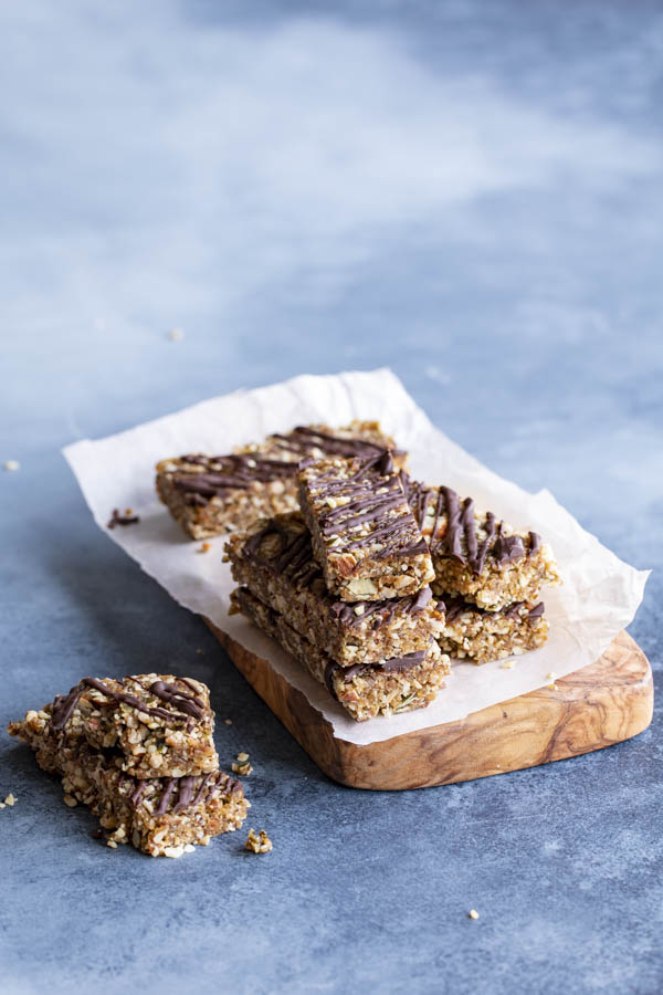 Barres sans cuisson aux graines et fruits secs au Thermomix