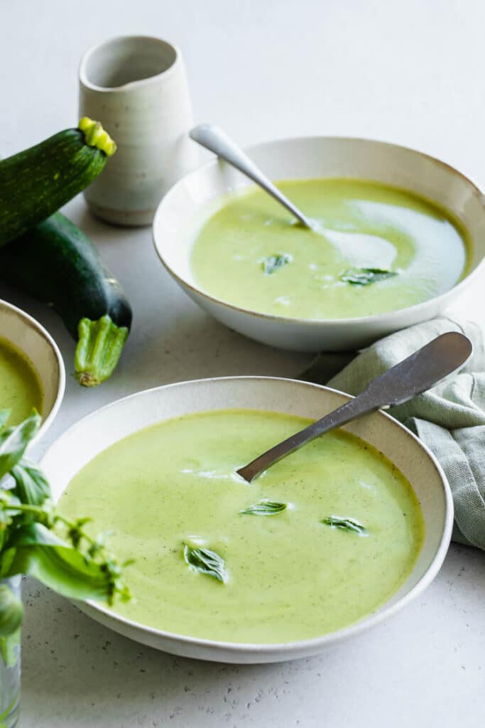 Bol de velouté de courgette au Thermomix