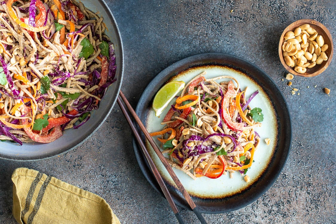 Salade de nouilles soba à la coriandre et aux cacahuètes au Thermomix