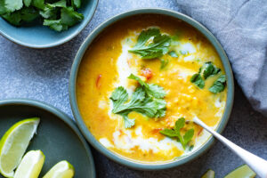 Soupe de lentilles corail lait de coco tomates curry d'Ottolenghi au Thermomix