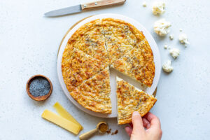 Gâteau de chou-fleur au comté, pavot et cumin au Thermomix