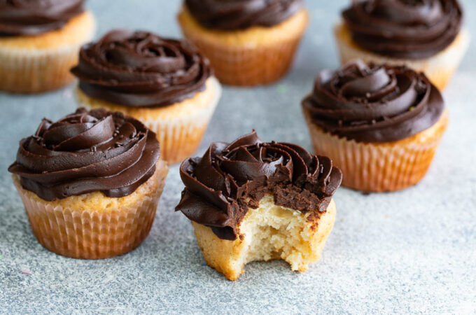 Cupcakes vanille chocolat thermomix sans oeufs au Thermomix