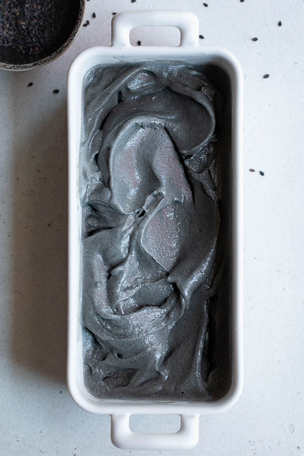 Pot de glace au sésame noir au Thermomix